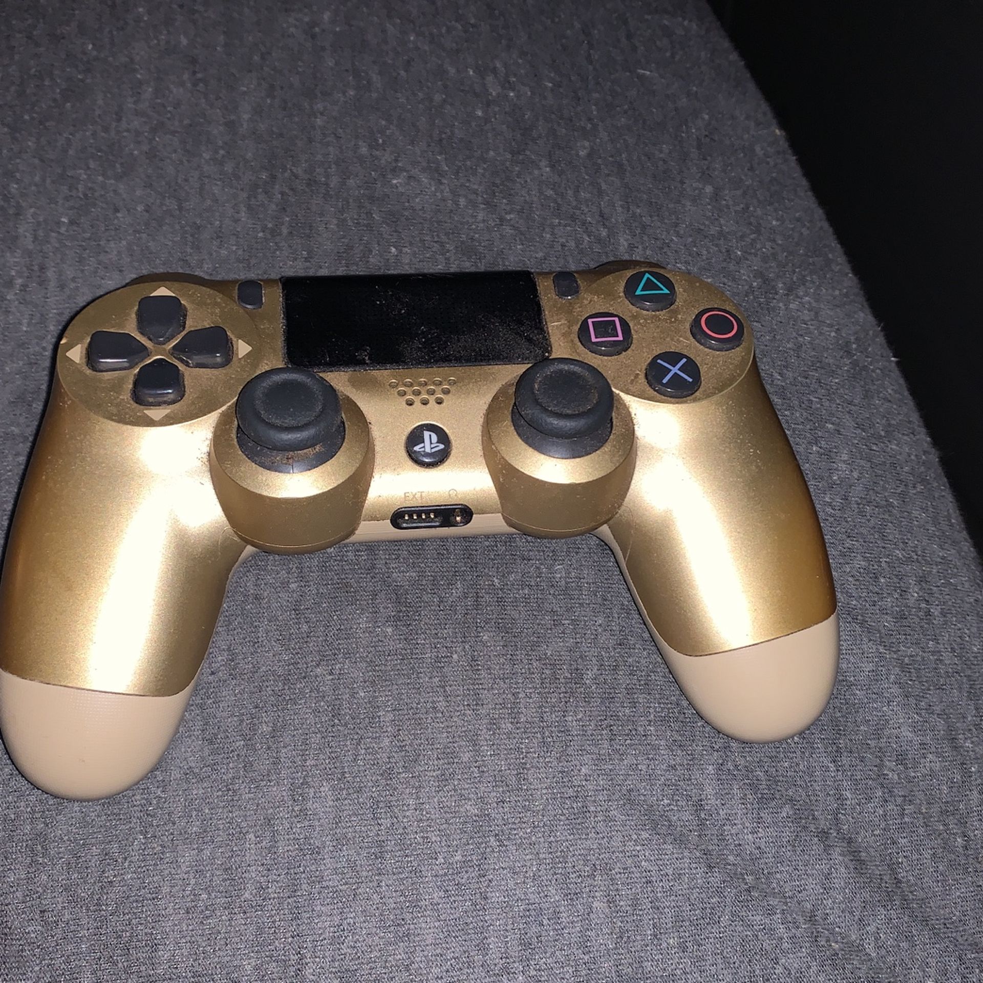 Gold Ps4 Controller (good)