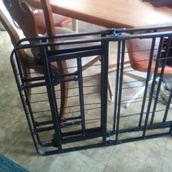 Twin Metal Bedframe 