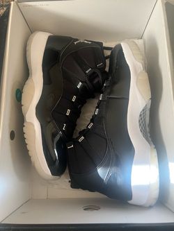 Jordan 11 jubilee size 8 lightly used