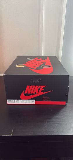 Air Jordan 1 High OG x V.A.A. : North America and Asia Pacific Size 11.5