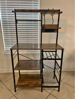 Kitchen/ Coffee Bar