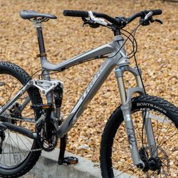 Trek Fuel EX7 Medium 26” Full Suspension Mountain Bike