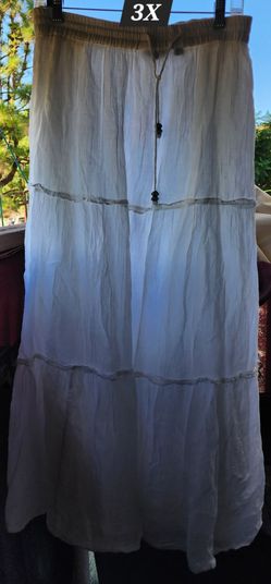 3x white skirt