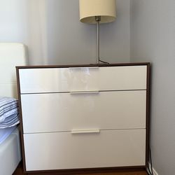 3 drawer dresser - matching with another one I sell 6 drawer dresser