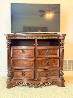 Chest drawer
