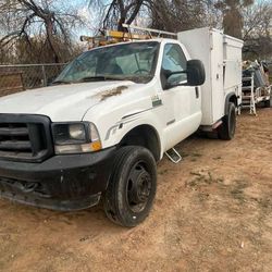 2003 Ford F-550 Super Duty Regular Cab & Chassis