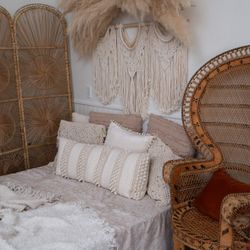 Boho Pillows Bed Taupe White Off white 