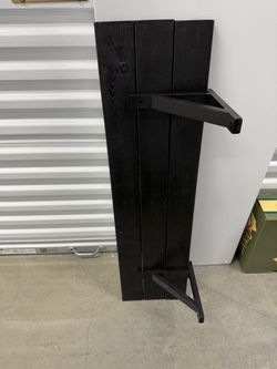 Wall shelf