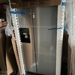 Whirlpool Side By Side Refrigerator 