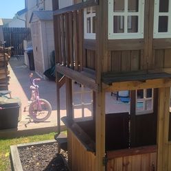 Kids Backyard Playhouse