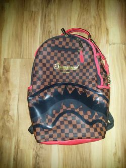 Spray ground bag