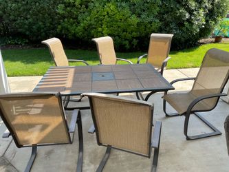 Patio Table and 6 Chairs