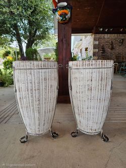 White Stripes Clay Pots, Planters, Plants. Pottery $100 cada una