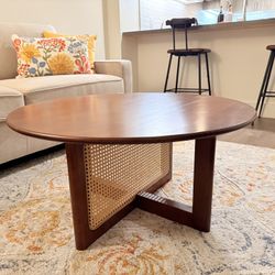 Chic Center Coffee Table