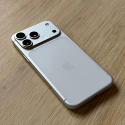 iPhone 17 Pro (Silver) Unlocked 512GB