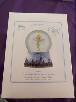 Precious moment, Tinker Bell snow globe Precious moment, Tinker Bell snow globe