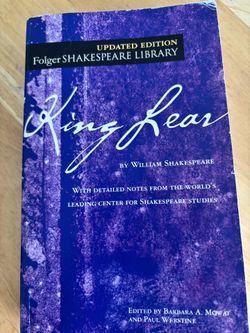 Paper Book “King  Lear” by William Shakespeare
