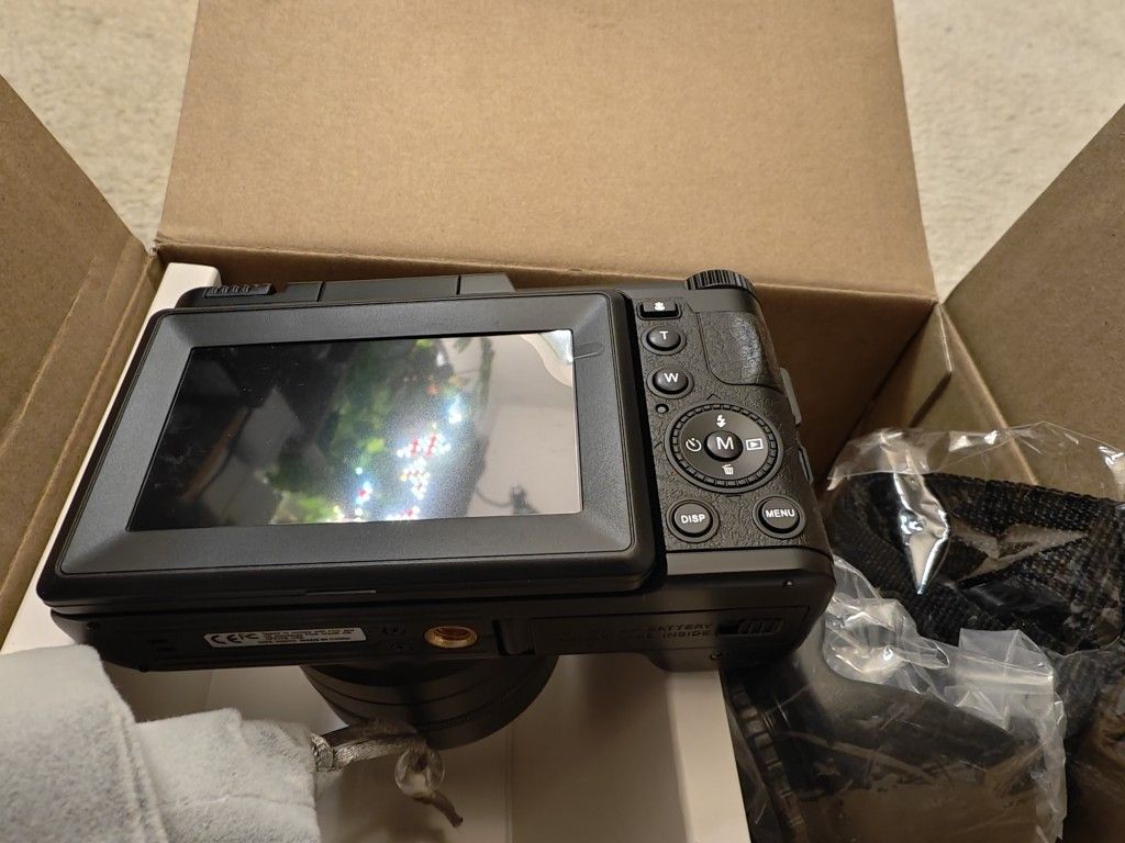 A camera for beginning hobbyists