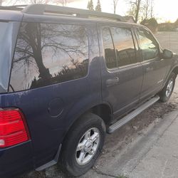 2005 Ford Explorer 8cilinder 