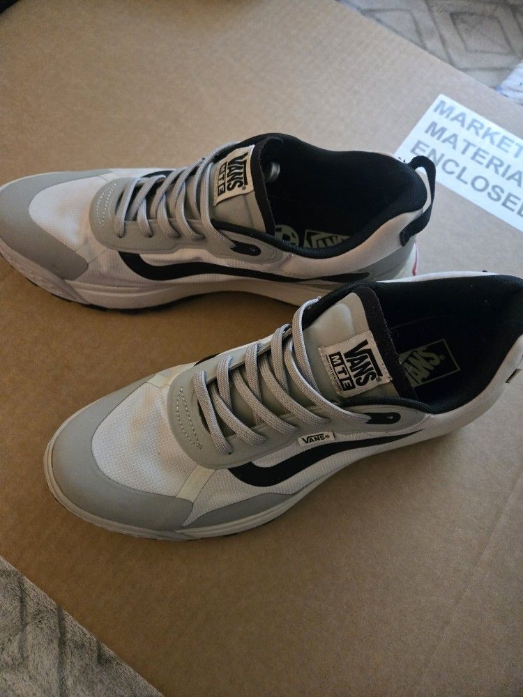 Vans white and grey trainers