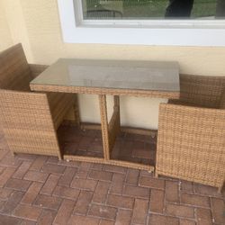 Rattan Outdoor Dining Set LIKE BRAND NEW!
