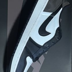 Mocha Low Jordan 1 Size 8.5 m x2