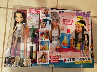 Bratz fashion doll set NEW