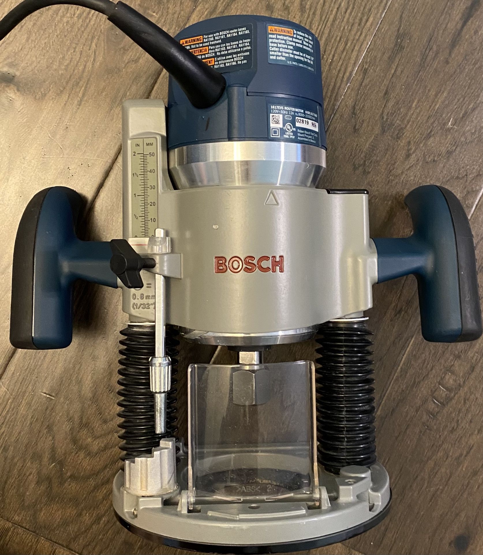 BOSCH 1617EVSPK Wood Router Combo Kit