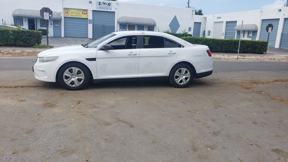 2015 Ford Taurus