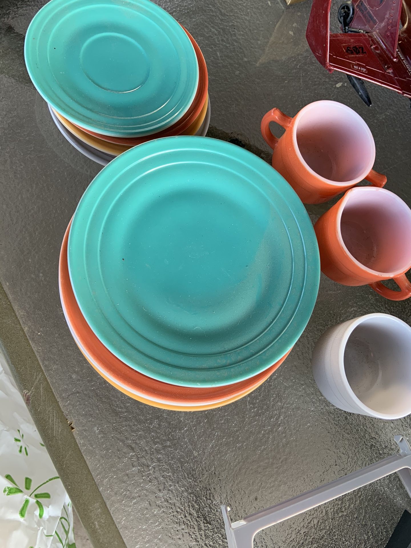 VINTAGE SMALL DISHES