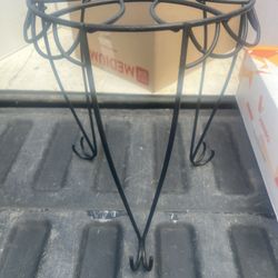 Black metal Plant stand. See Pictures For Dimensions 