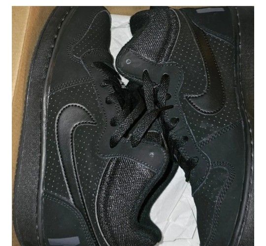 Nike Court Borough Mid GS size 5 youth