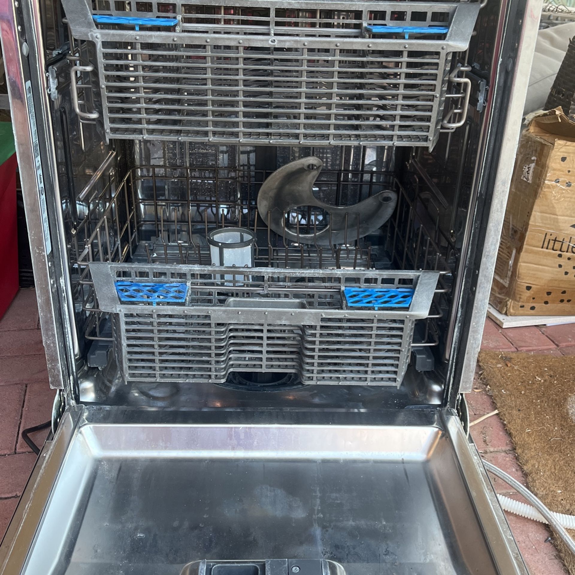 GE Stainless Steel Dishwasher Good Condition Dishwashers