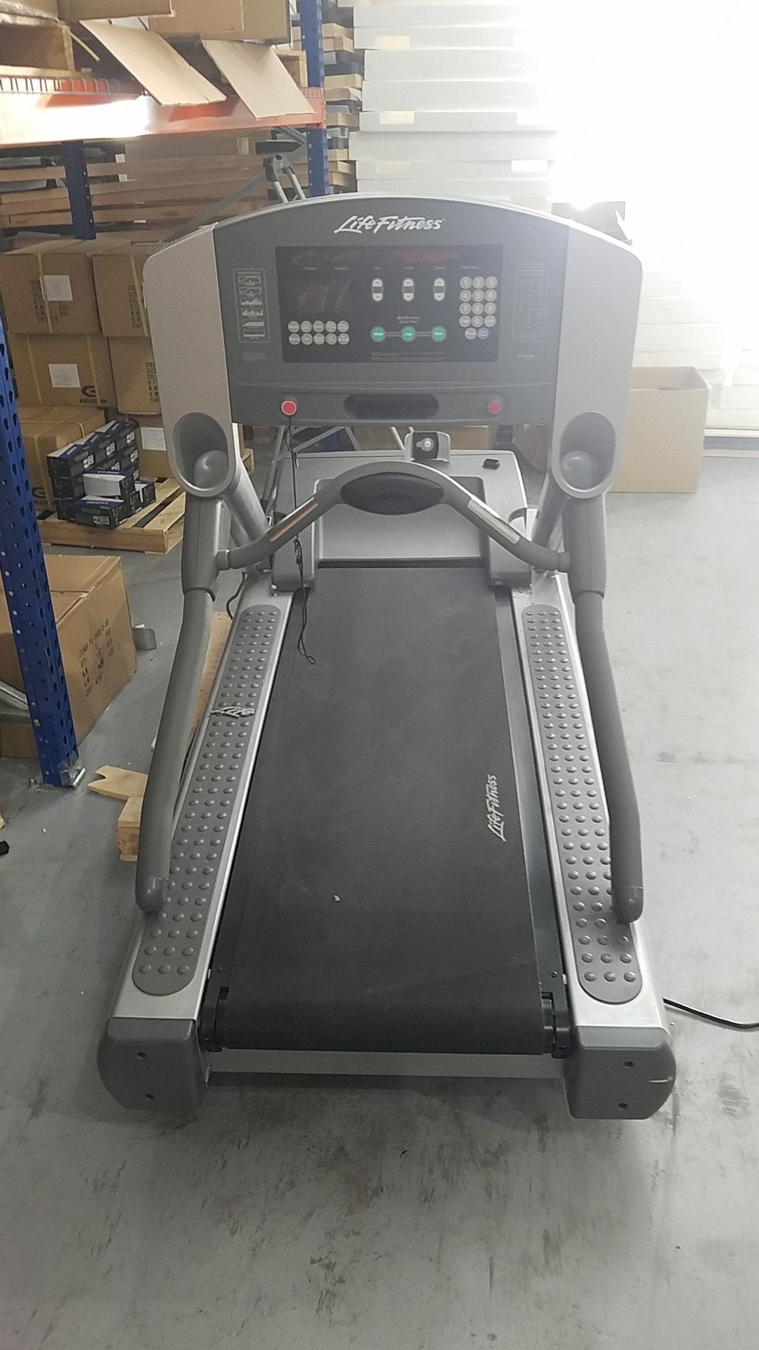 Life Fitness Treadmill T9i