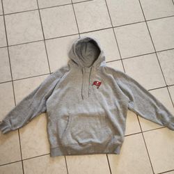 Embroidered Buccaneers Hoodie Mens Soze XL