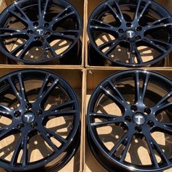 19” Tesla Model Y OEM Gemini Rims Gloss Black