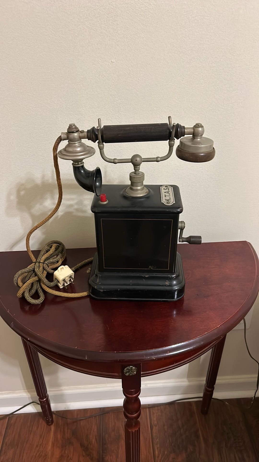 Vintage Danish KTAS Crank Phone