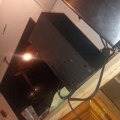 Xbox Seriesx One Terabyte Needs To Be Cleaned