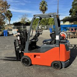 TOYOTA PROPANE FORKLIFT