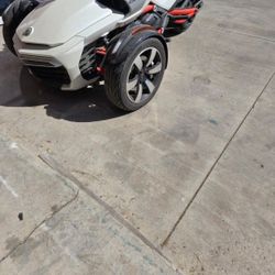 2015 Can Am Spyder, trade for work truck/ work van