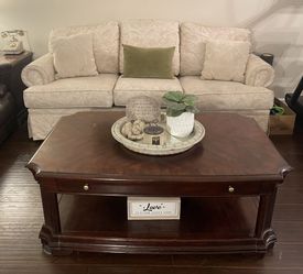 Broyhill, Coffee And End Table