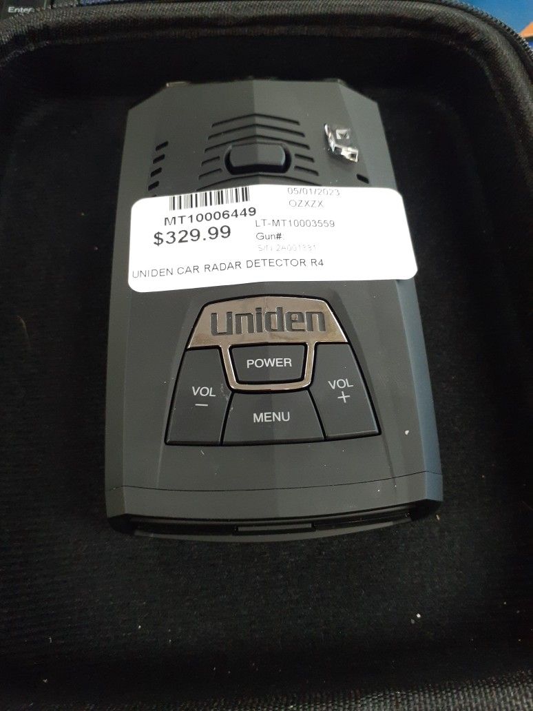 RADAR DETECTOR UNIDEN R4