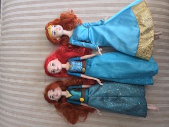 Meredith DISNEY DOLLS Lot of 3. $15