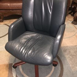 STEELCASE Computer Chair 100$