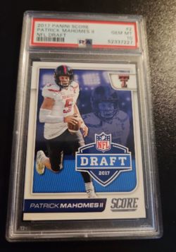 2017 Panini Score Patrick Mahomes II NFL Draft RC PSA 10