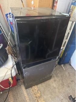 Mini fridge