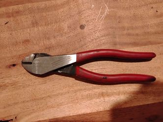 Klein Diagonal Cutting Pliers Red Handles