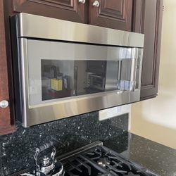 Thermador Microwave 