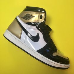 Jordan 1 ‘Gold Toe’ - Size 8