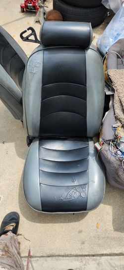 Mustang Seats